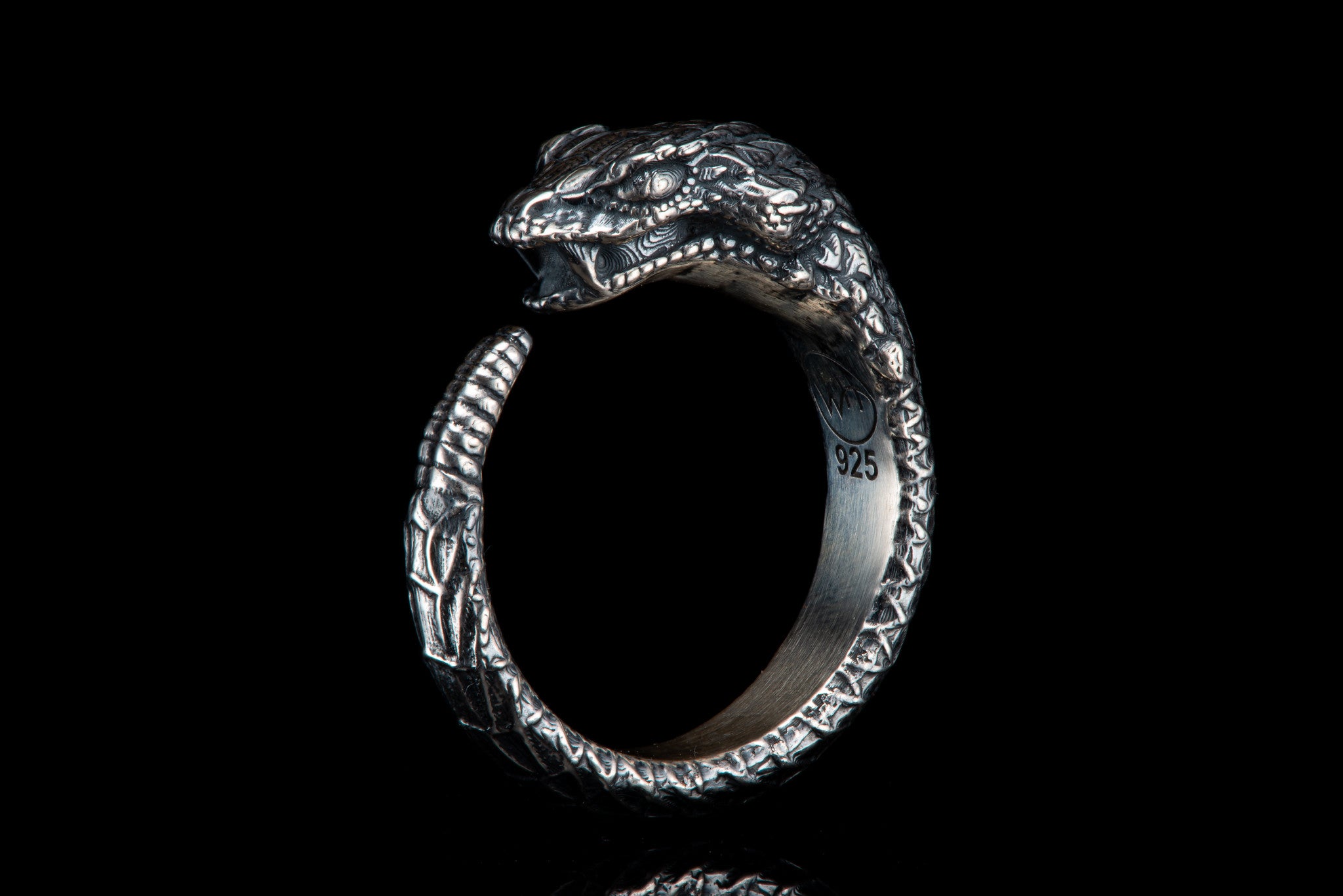 Ophion Snack Ring