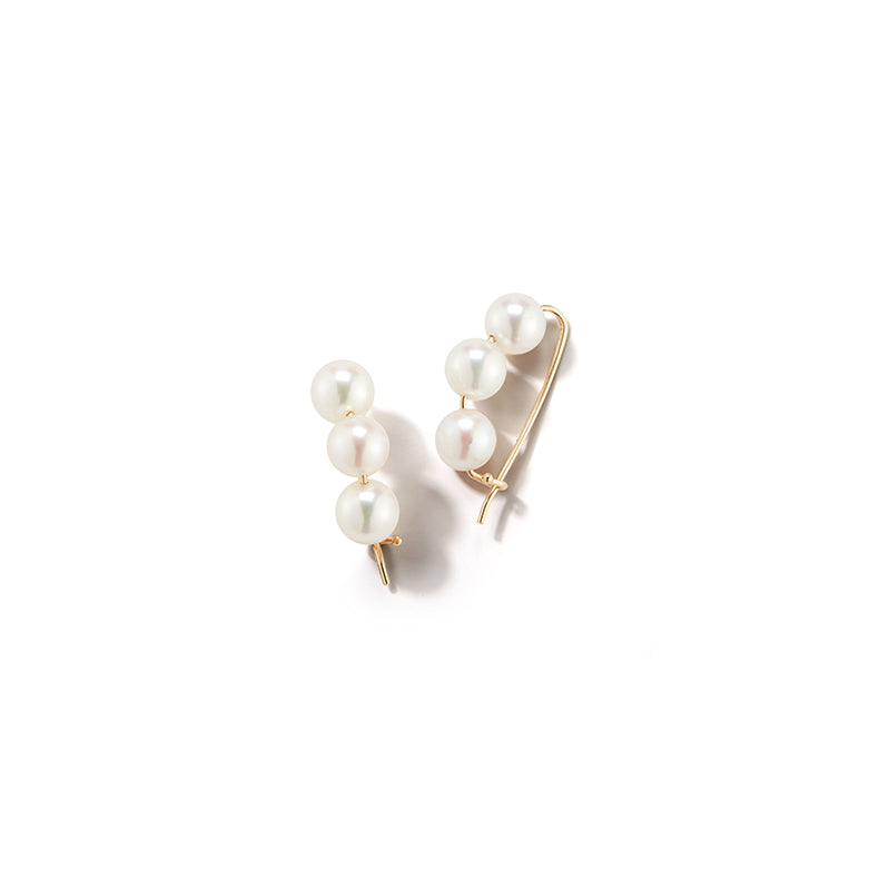 Medium Pearl Safety Pin Earring