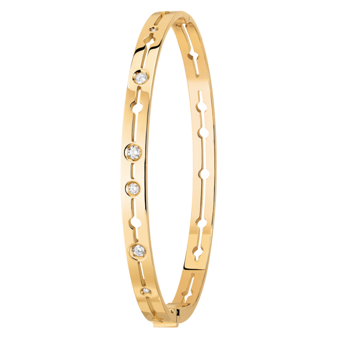 Buy Classic Gold Alphabet Z Bracelet Online | CaratLane